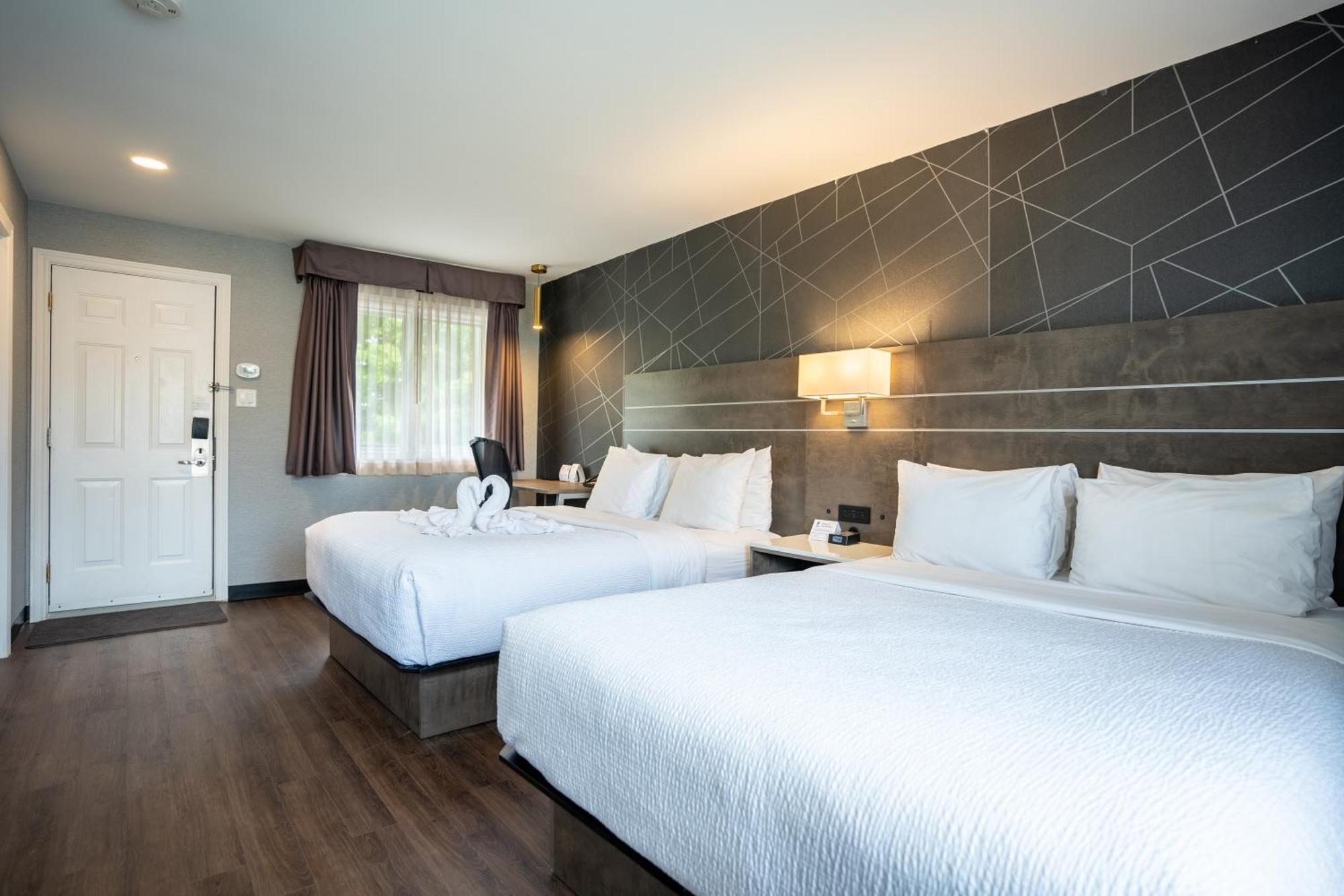Western Glengarry Hotel 3*